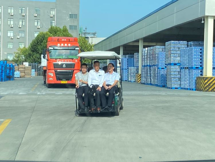 江門市蓬江區(qū)委副書記馬品高一行蒞臨康師傅、PMI杭州基地參觀指導！